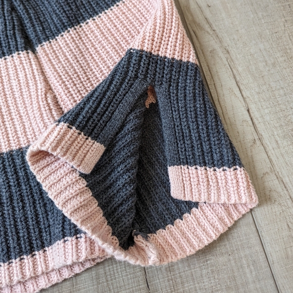 GAP Striped Sweater XSmall - Picture 4 of 5